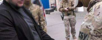 В Одесі повідомили про підозру засудженому за тяжкі злочини іноземцю, угруповання якого викрадало підприємців